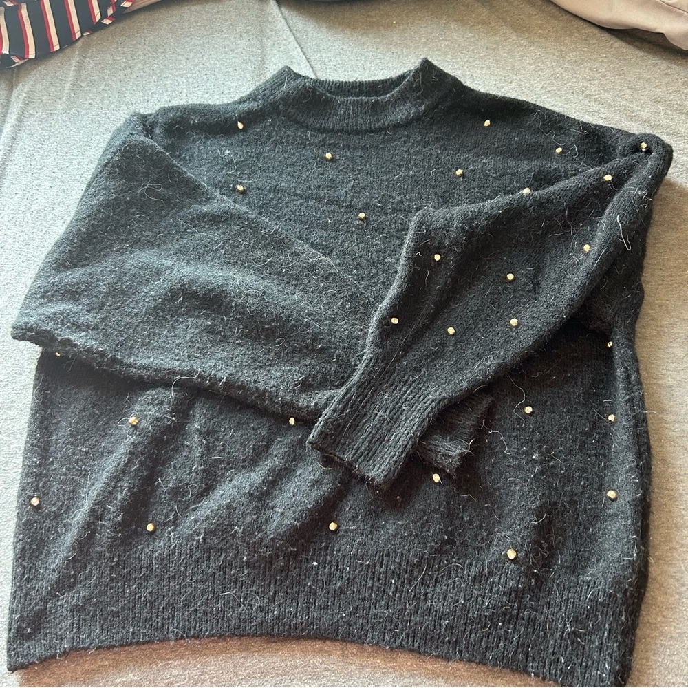 express black and gold sweater